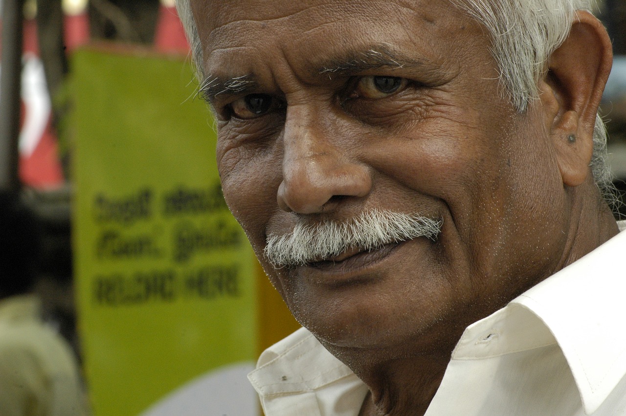 sri lanka  india  old man free photo