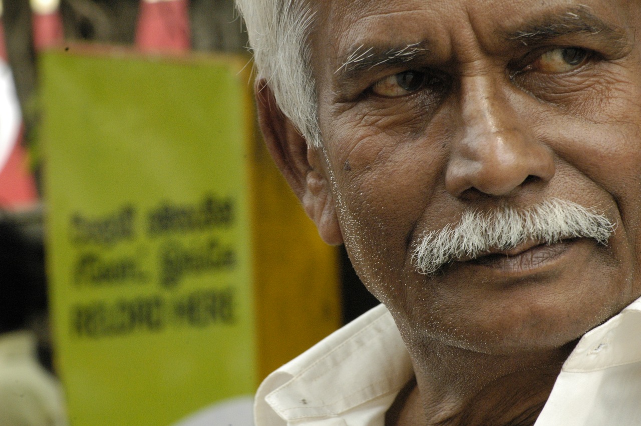 sri lanka  india  old man free photo