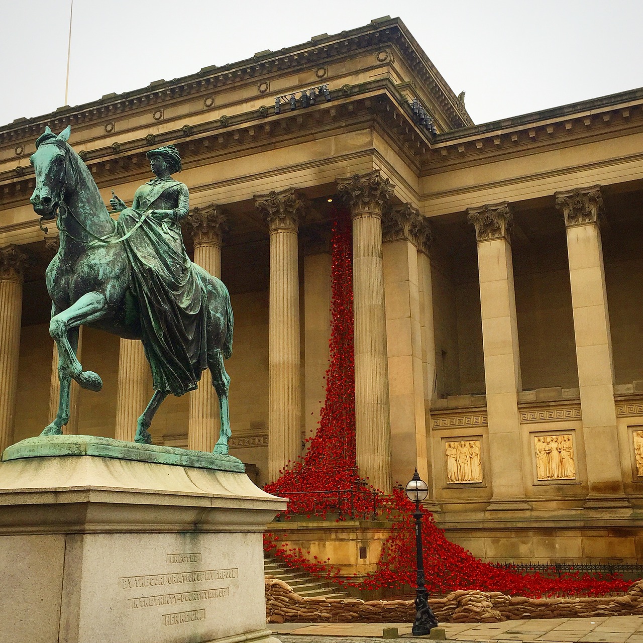 st georges hall liverpool poppies free photo