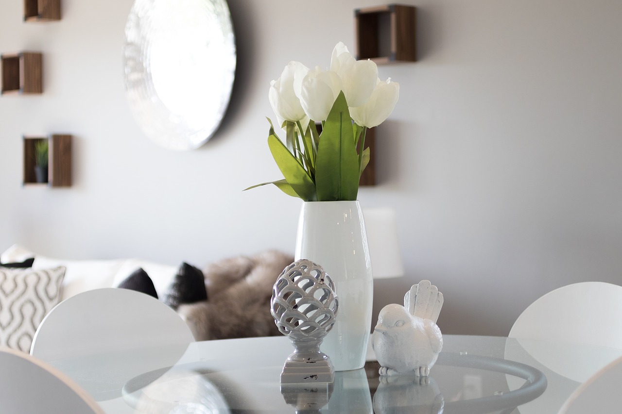 staging real estate tulips free photo