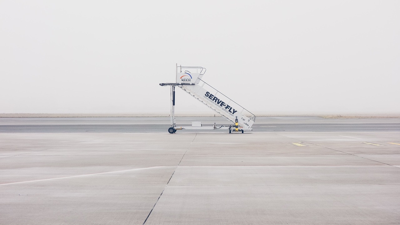 staircase airport modern free photo