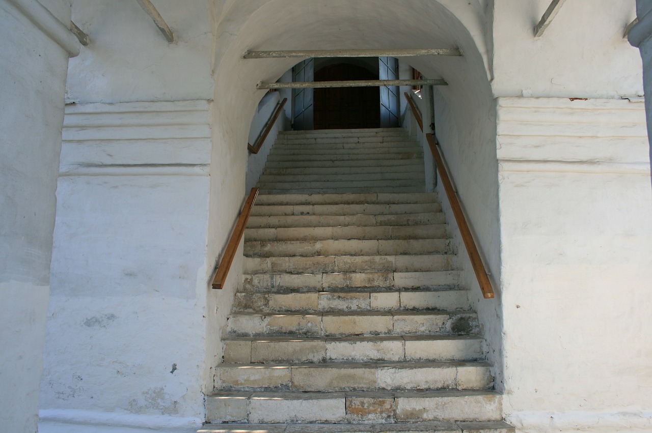 staircase steps headrailings free photo