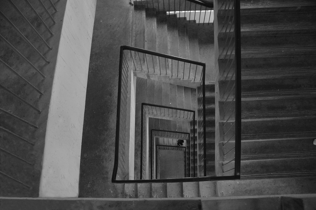 stairs rotate empty free photo