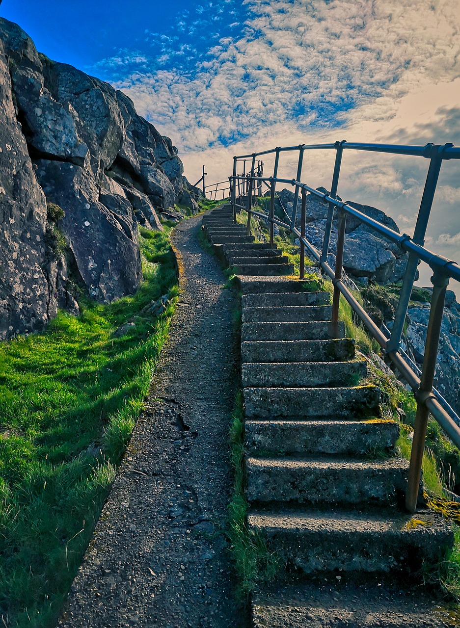 stairs  rise  temporarily free photo