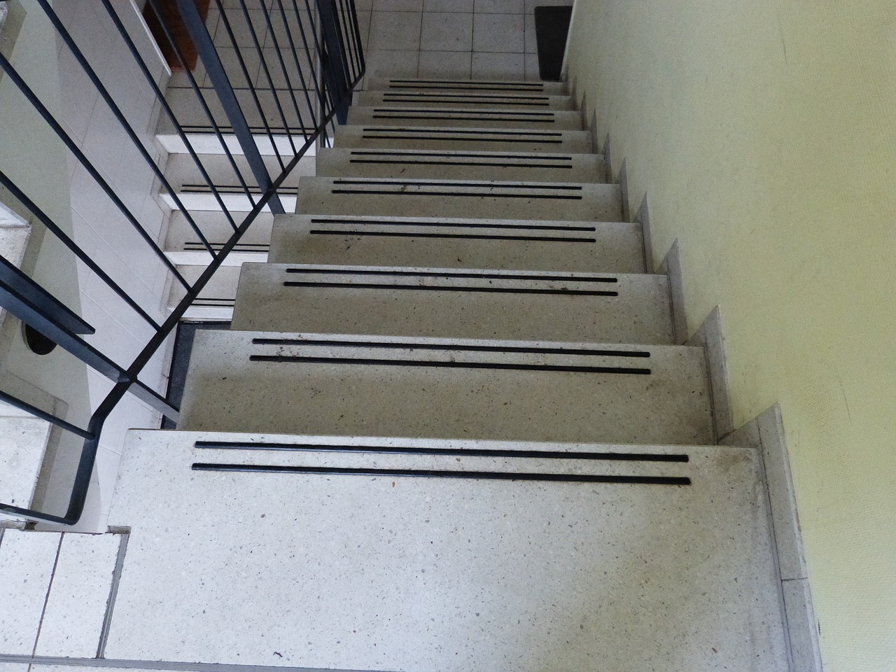 stairs gradually emergence free photo