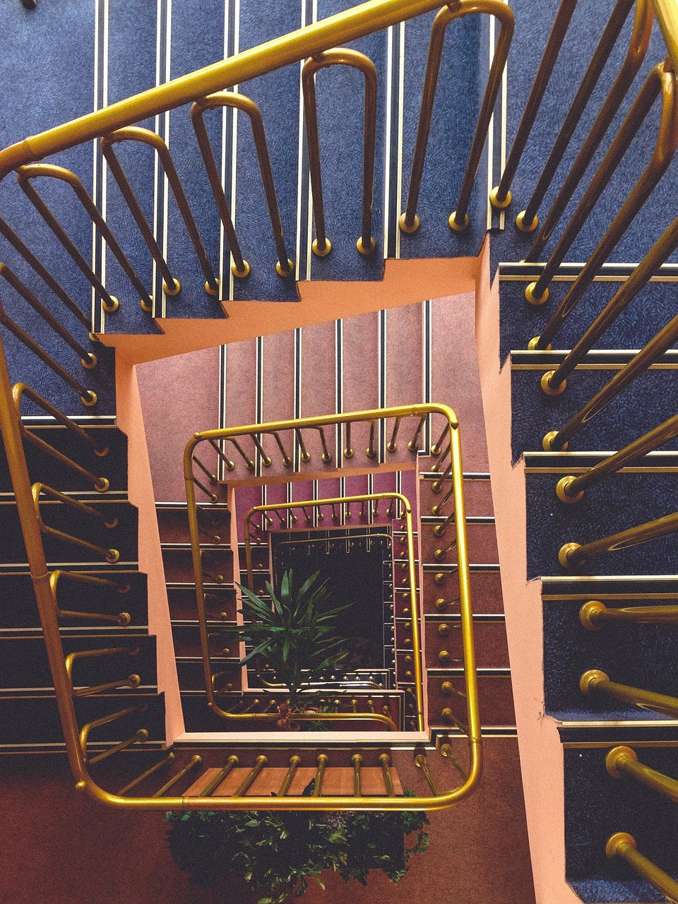 stairwell stairway stairs free photo