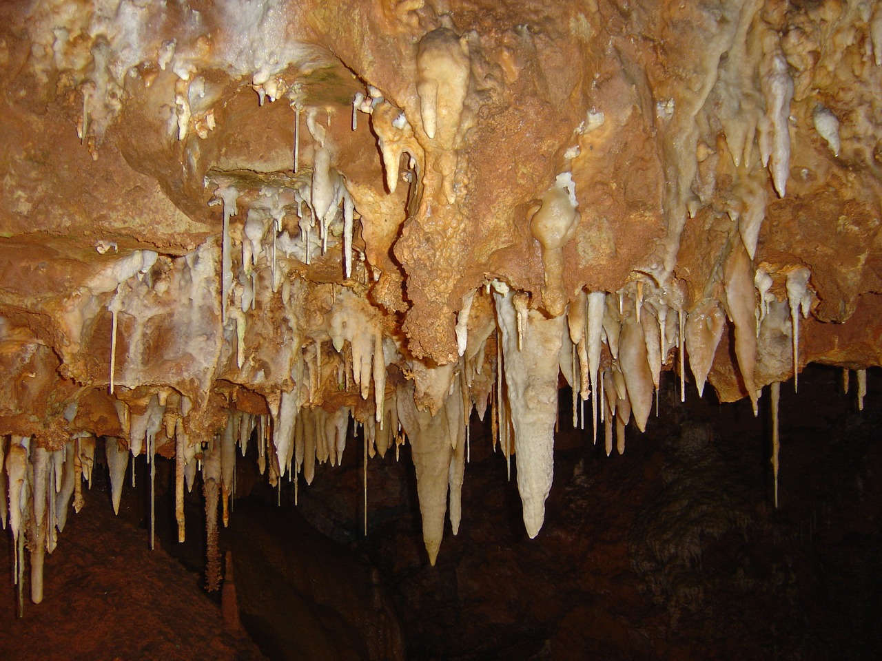 stalactites cavern cave free photo