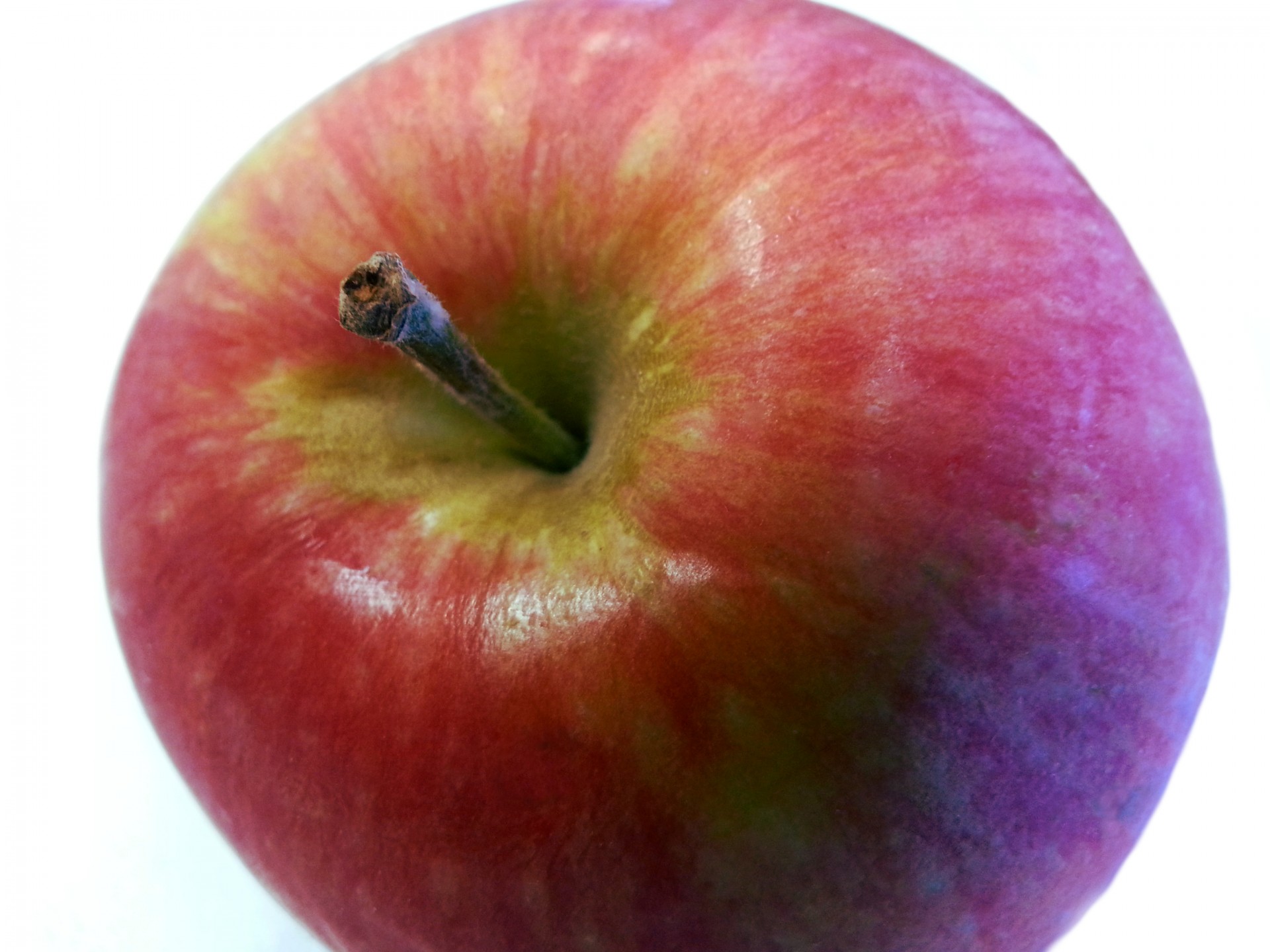 Яблоко без плодоножки