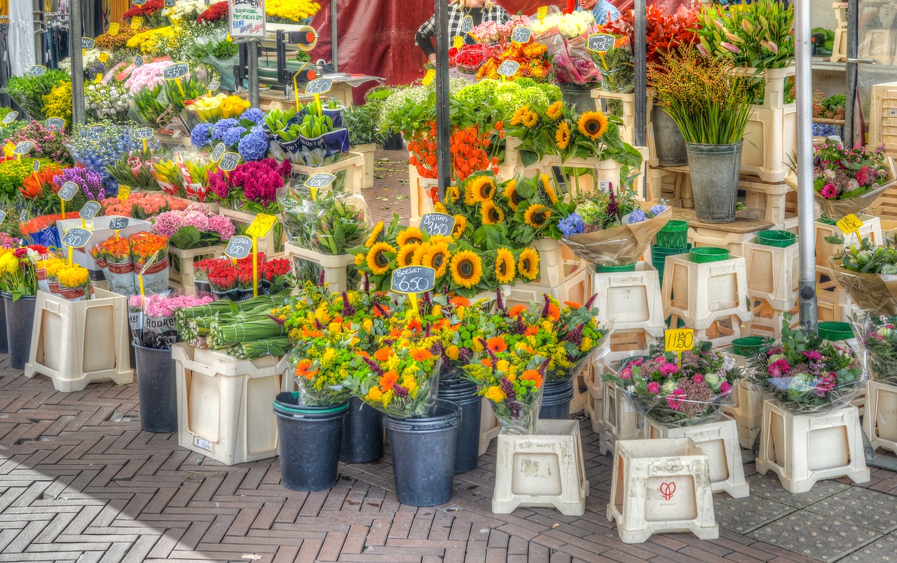 stand  market  flowers free photo