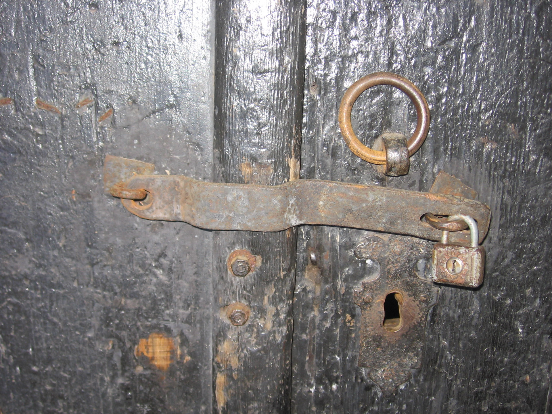 door lock roller old pulley free photo