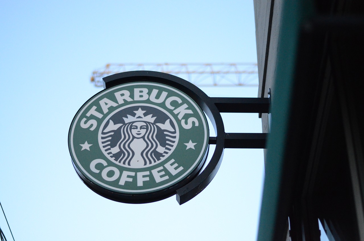 Starbucks,coffee,sign,city,urban - free image from needpix.com