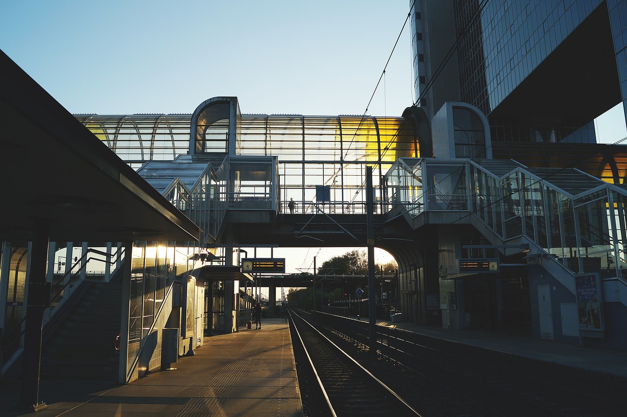 station sunset tram free photo