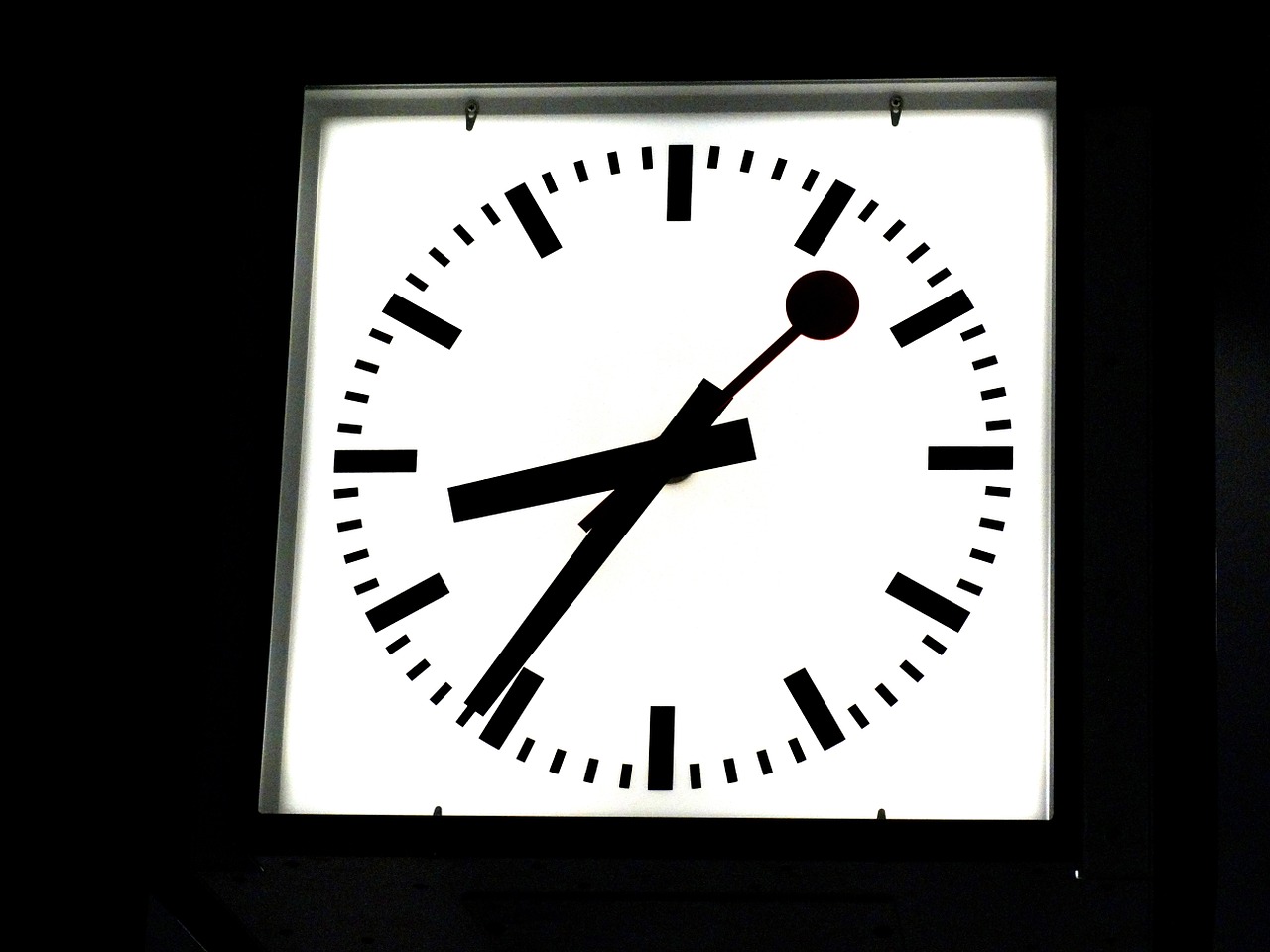 station clock clock time free photo