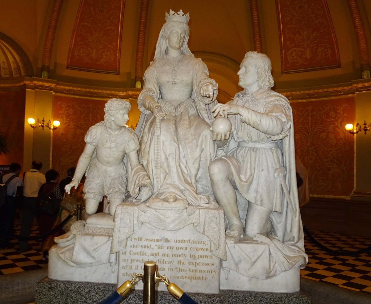 statue capitol interior free photo