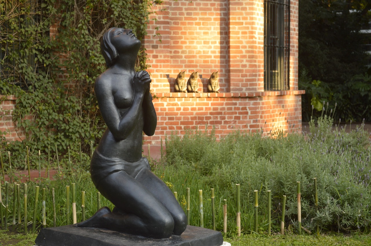 statue garden sculpture free photo
