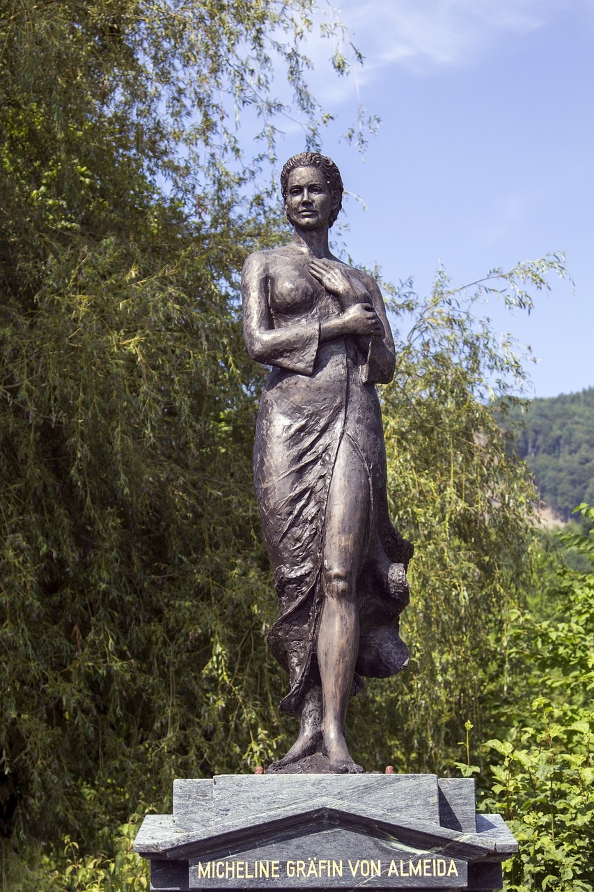 statue countess micheline free photo