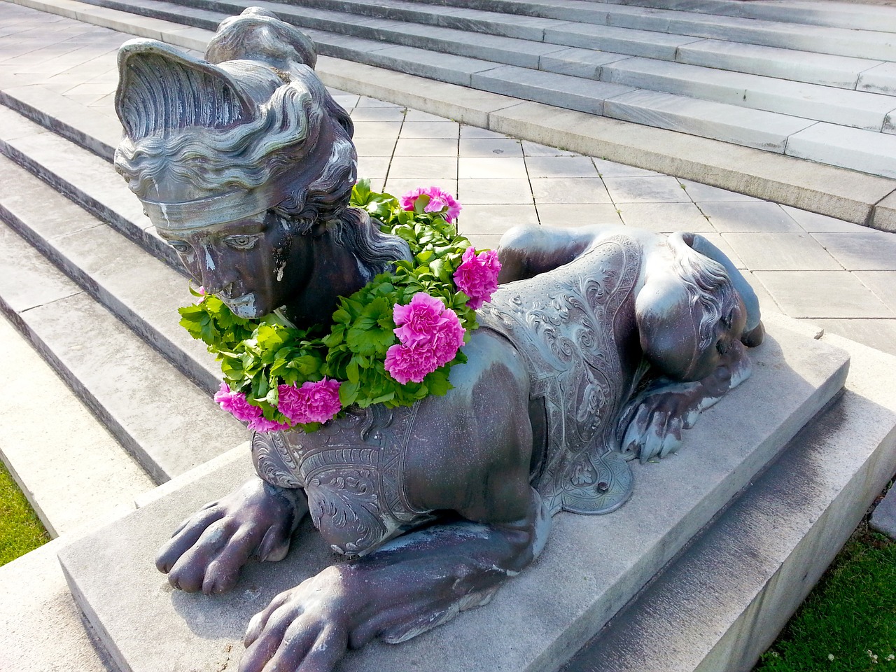 statue sphinx sculpture free photo