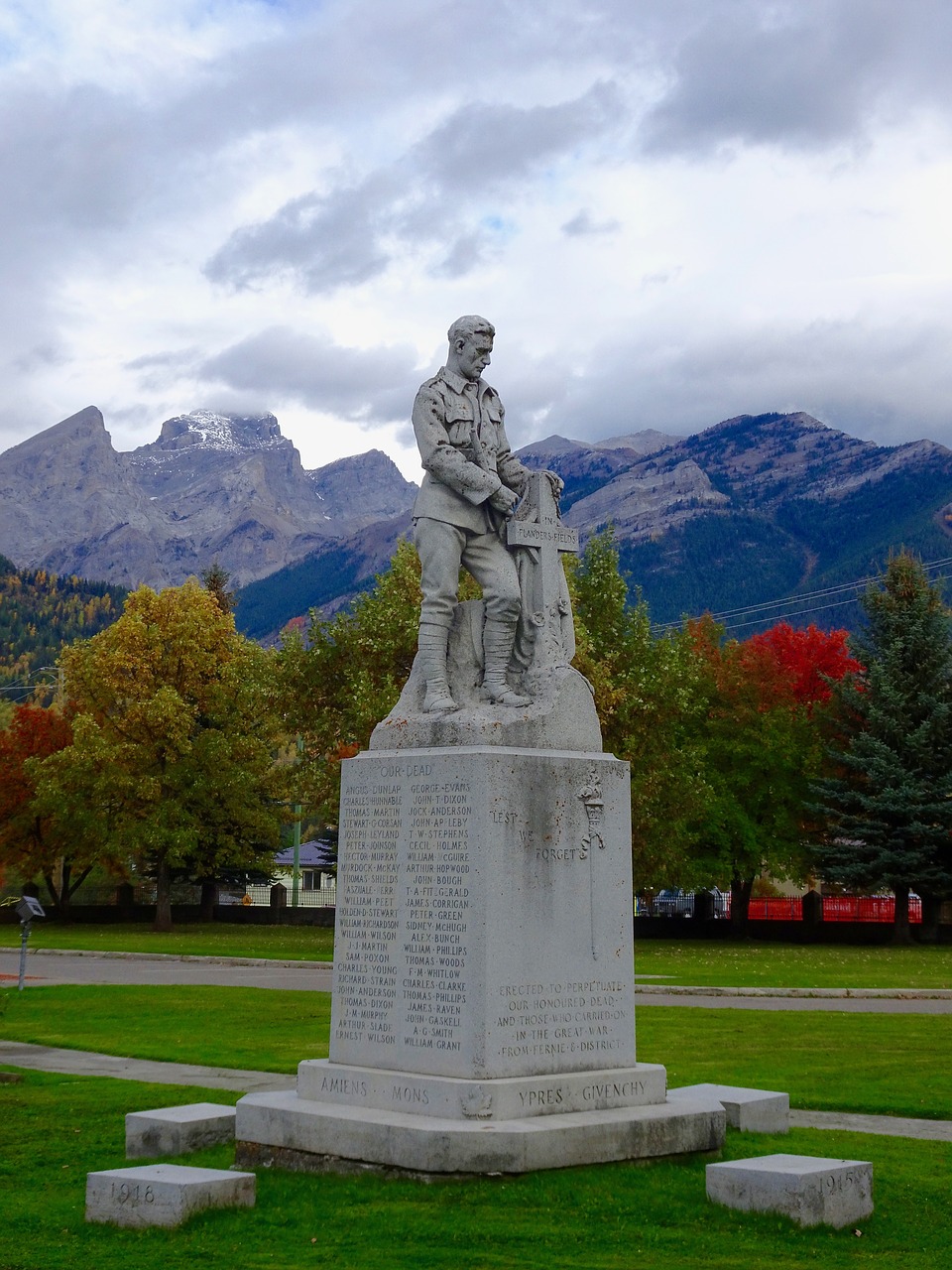 statue sculpture memorial free photo