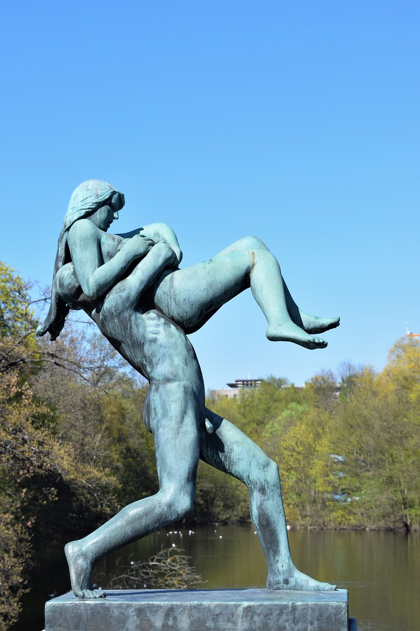 statue sculpture vigeland free photo