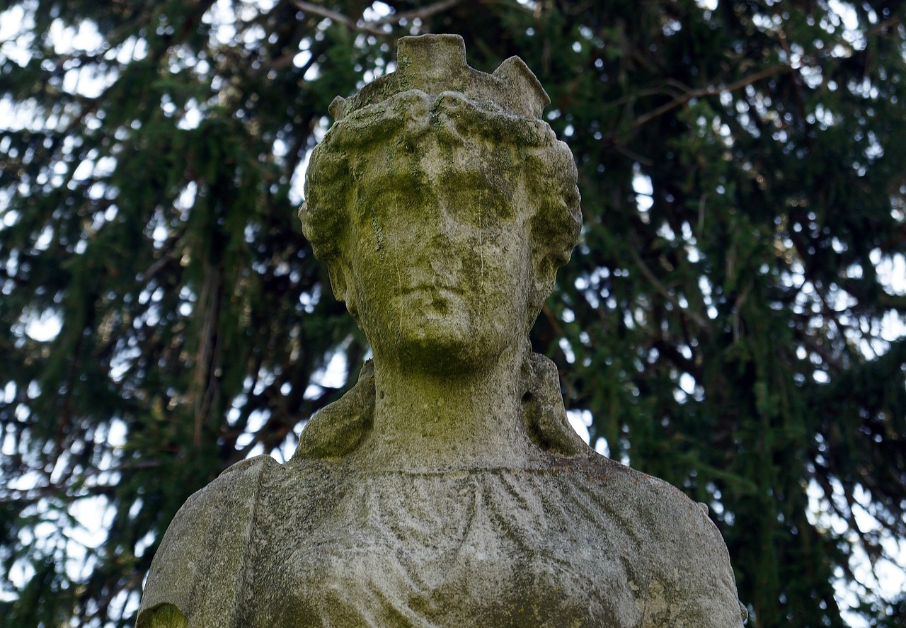 statue garden bust free photo