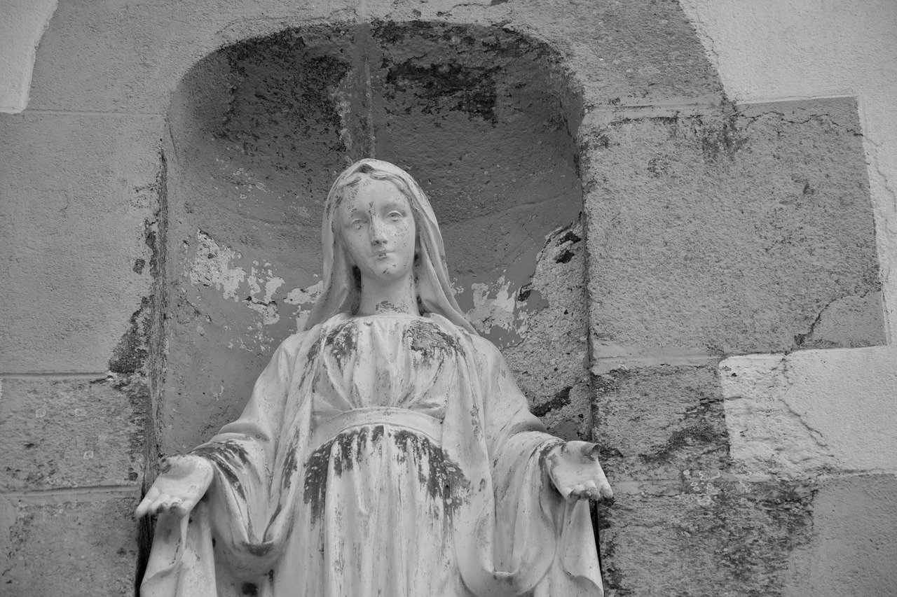 statue holy virgin religious figure free photo