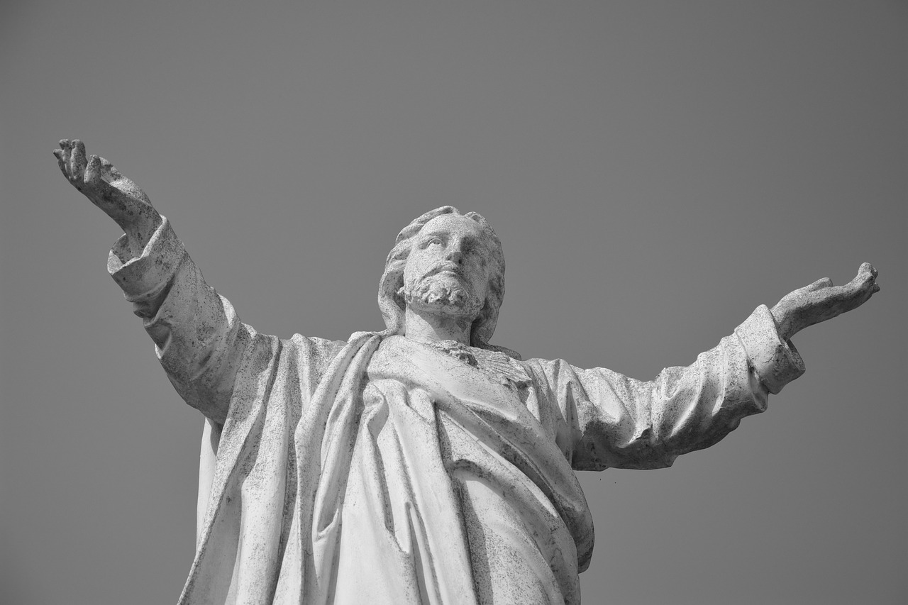 statue jesus christ religious figure free photo