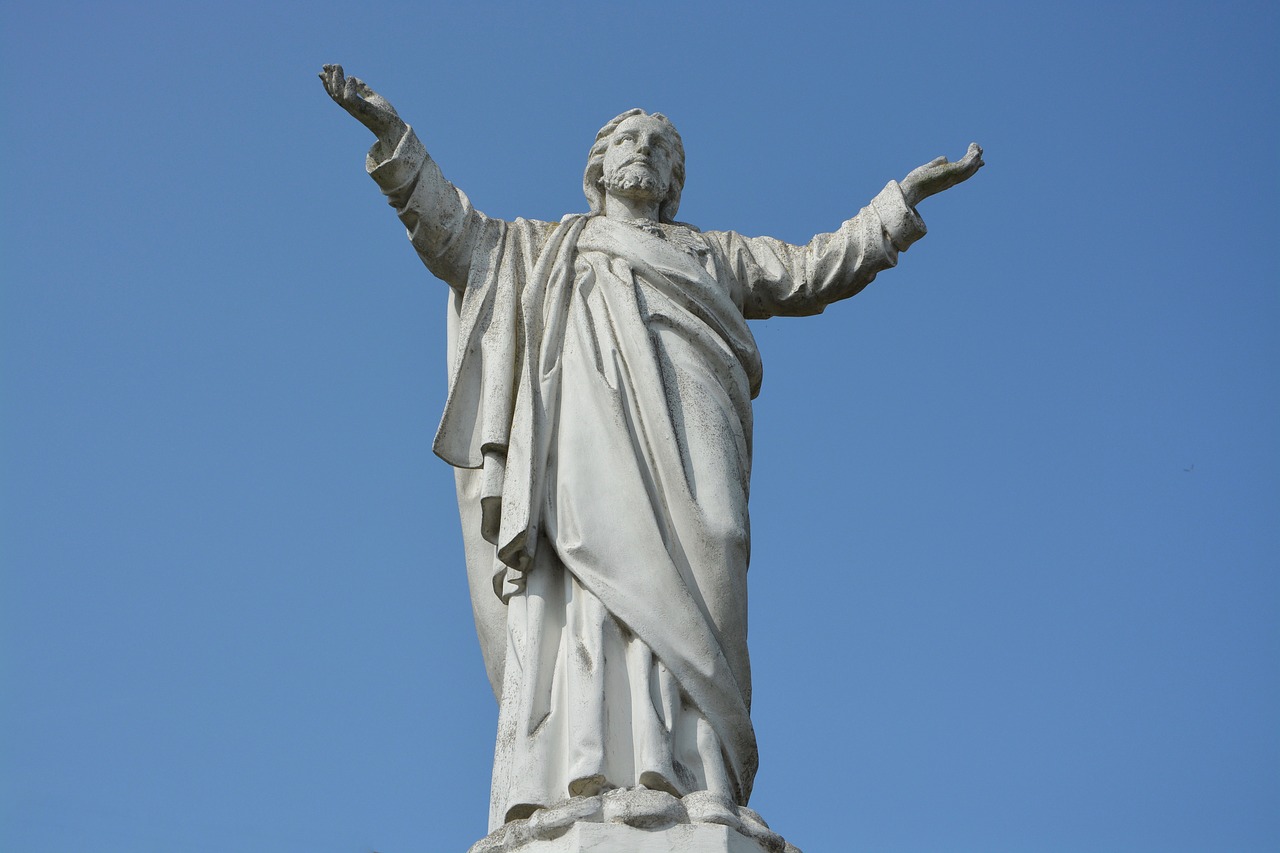 statue jesus christ religious figure free photo