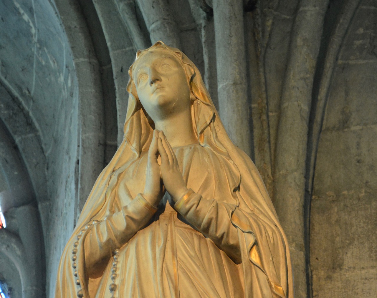 statue holy virgin mary free photo