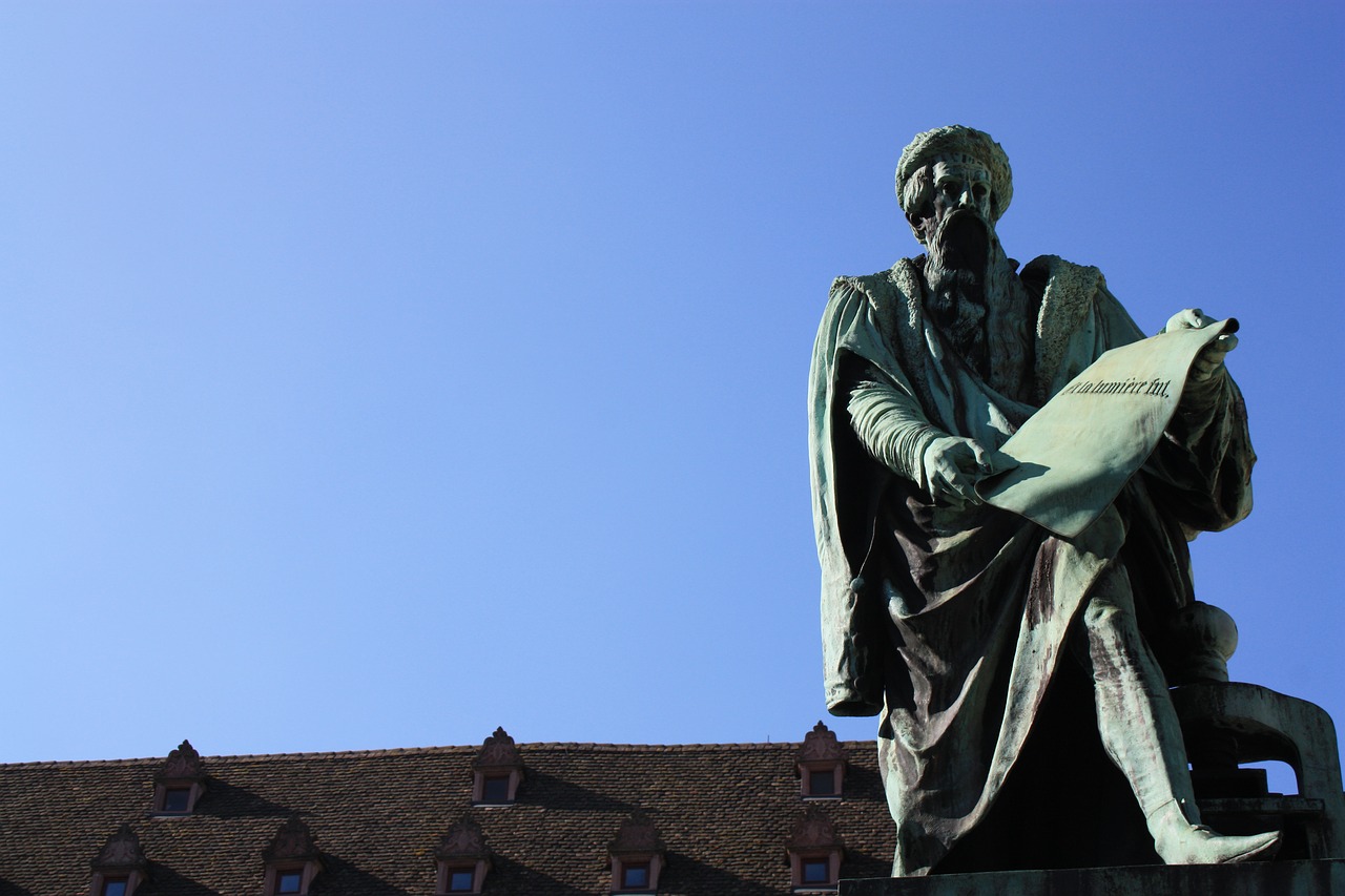 statue strasbourg trip free photo