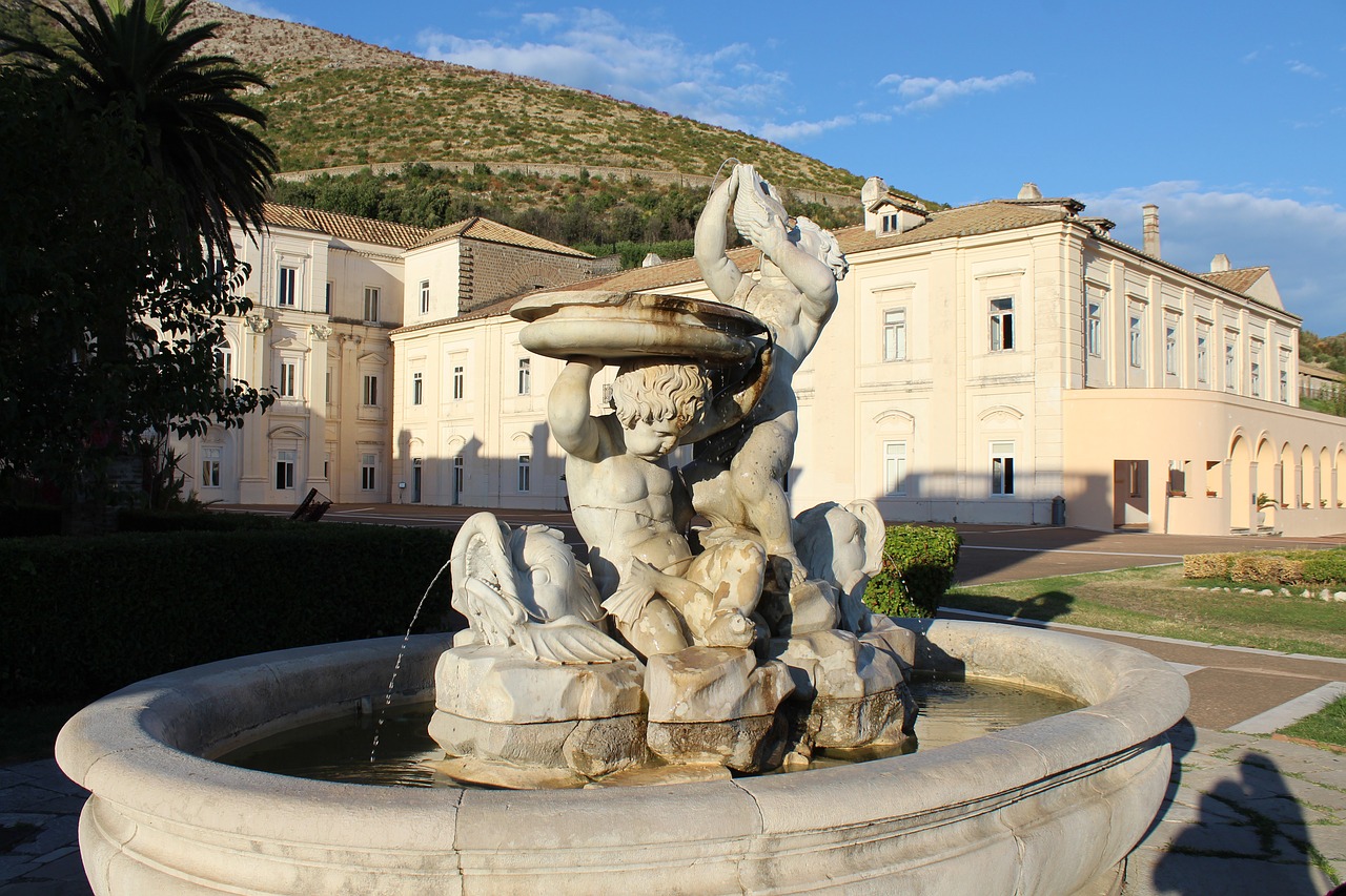 statue fontana italy free photo
