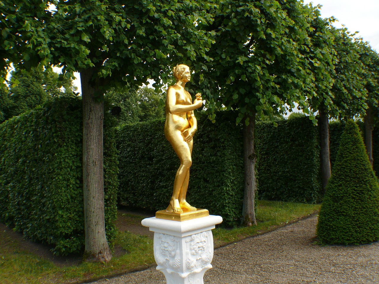 statue gold gilded free photo