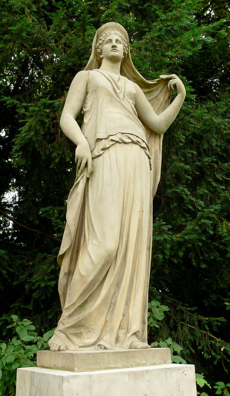 juno statue
