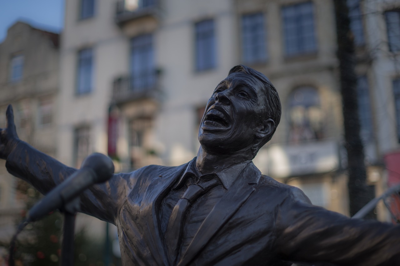 statue  jacques brel  singer free photo