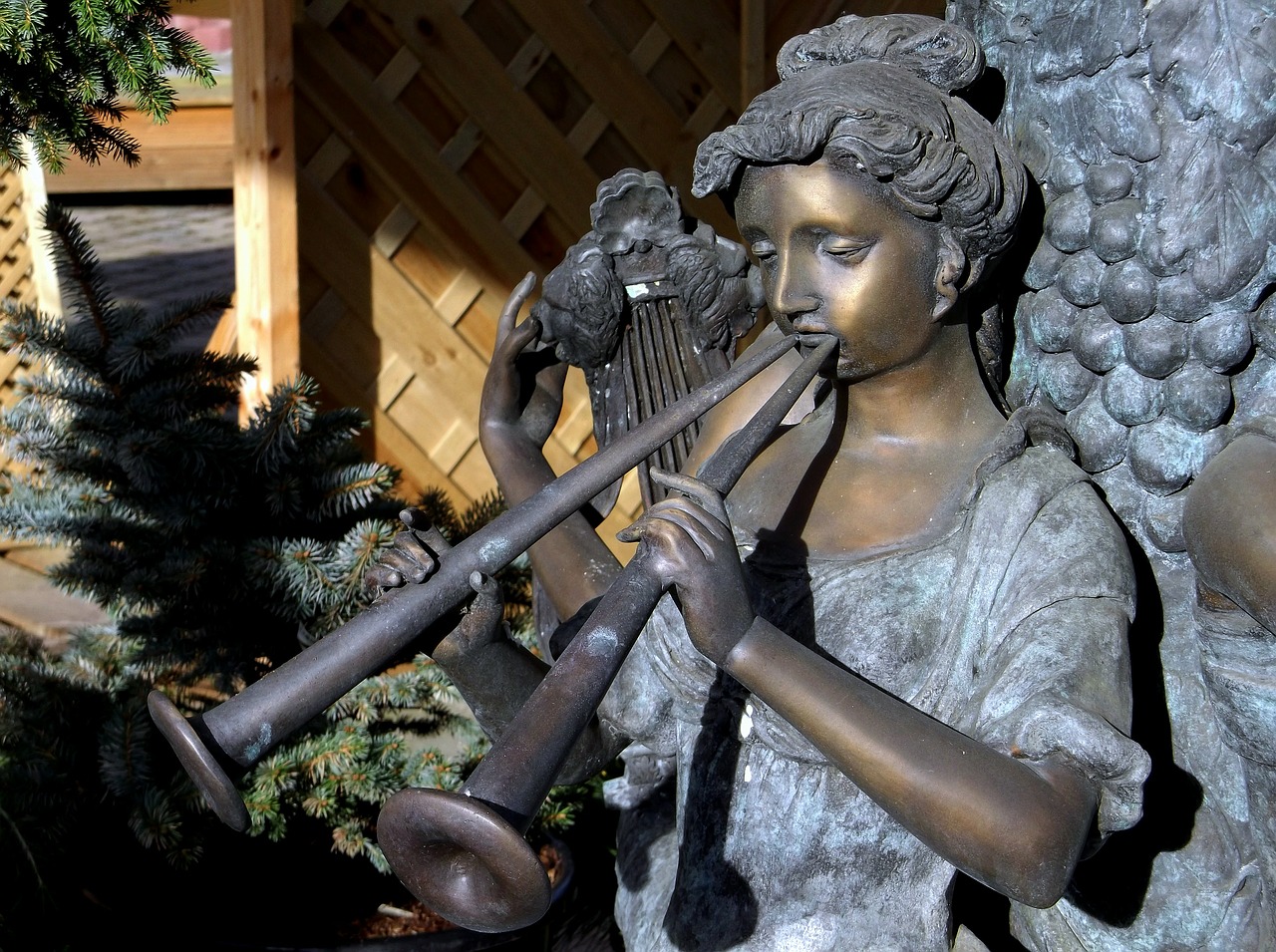 statue bronze music free photo