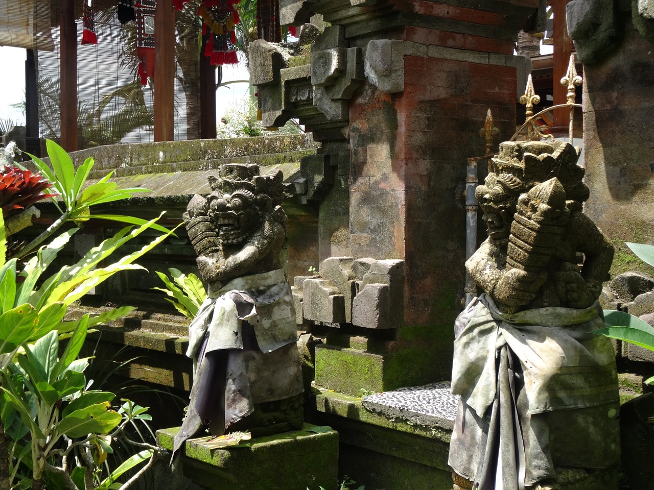 statue temple architecture free photo