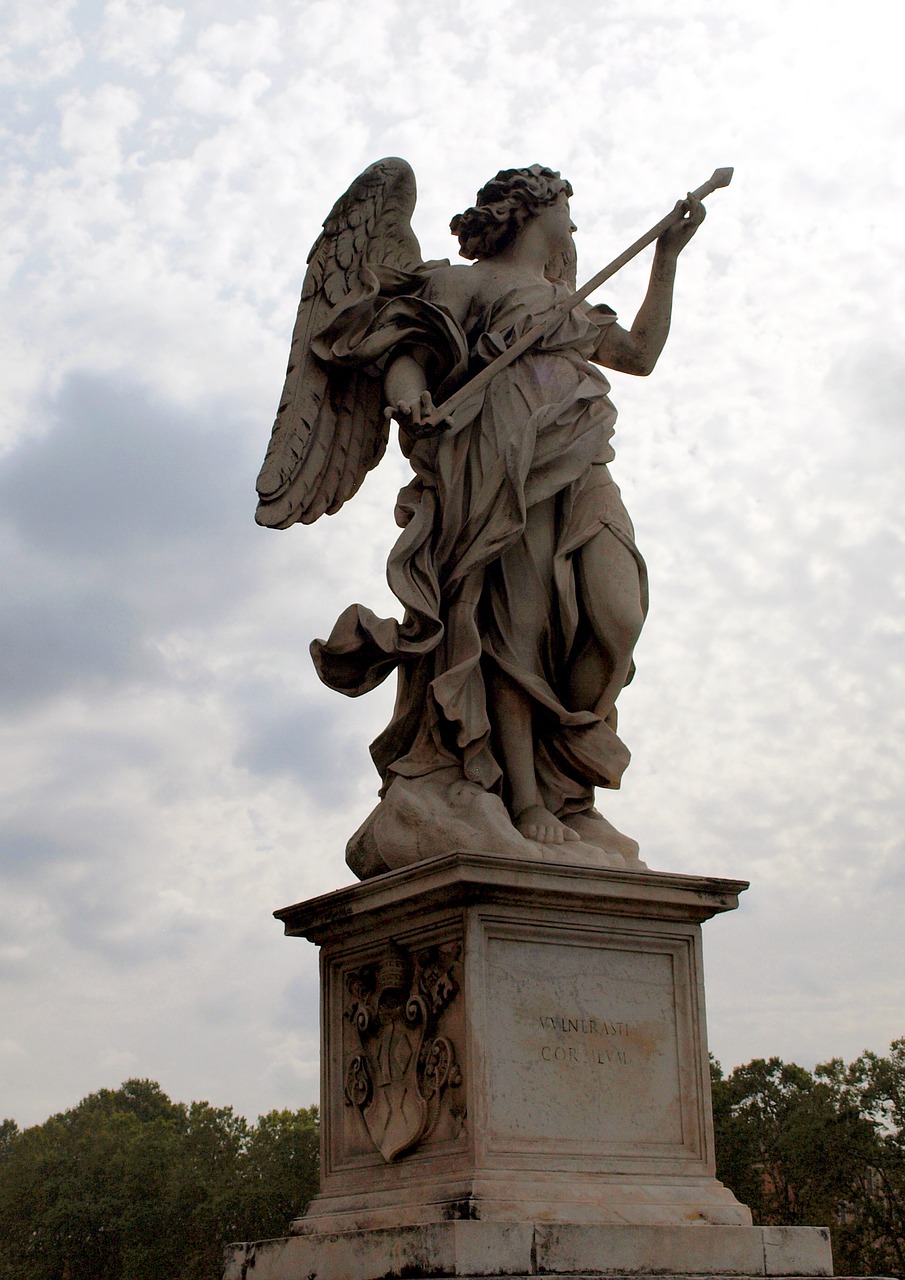 statue the vatican dim free photo