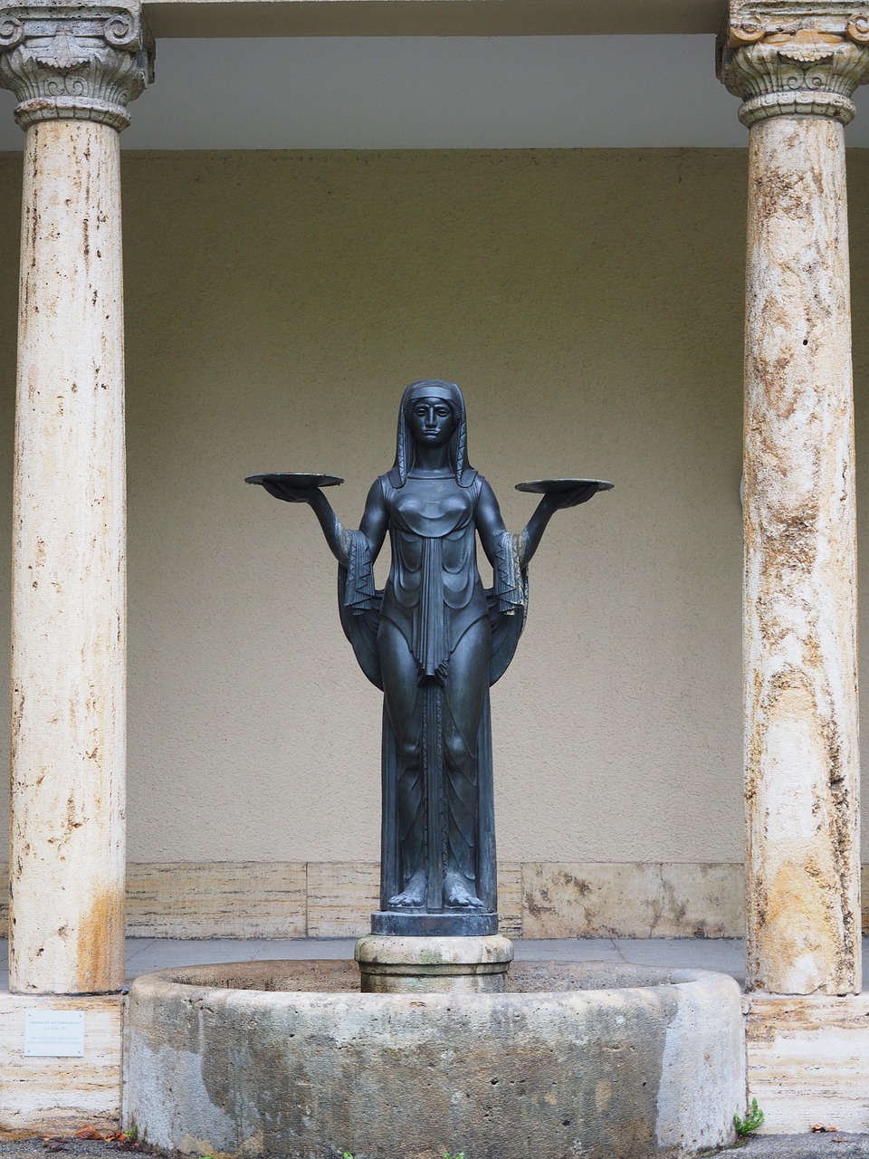 statue forest cemetery stuttgart cemetery free photo