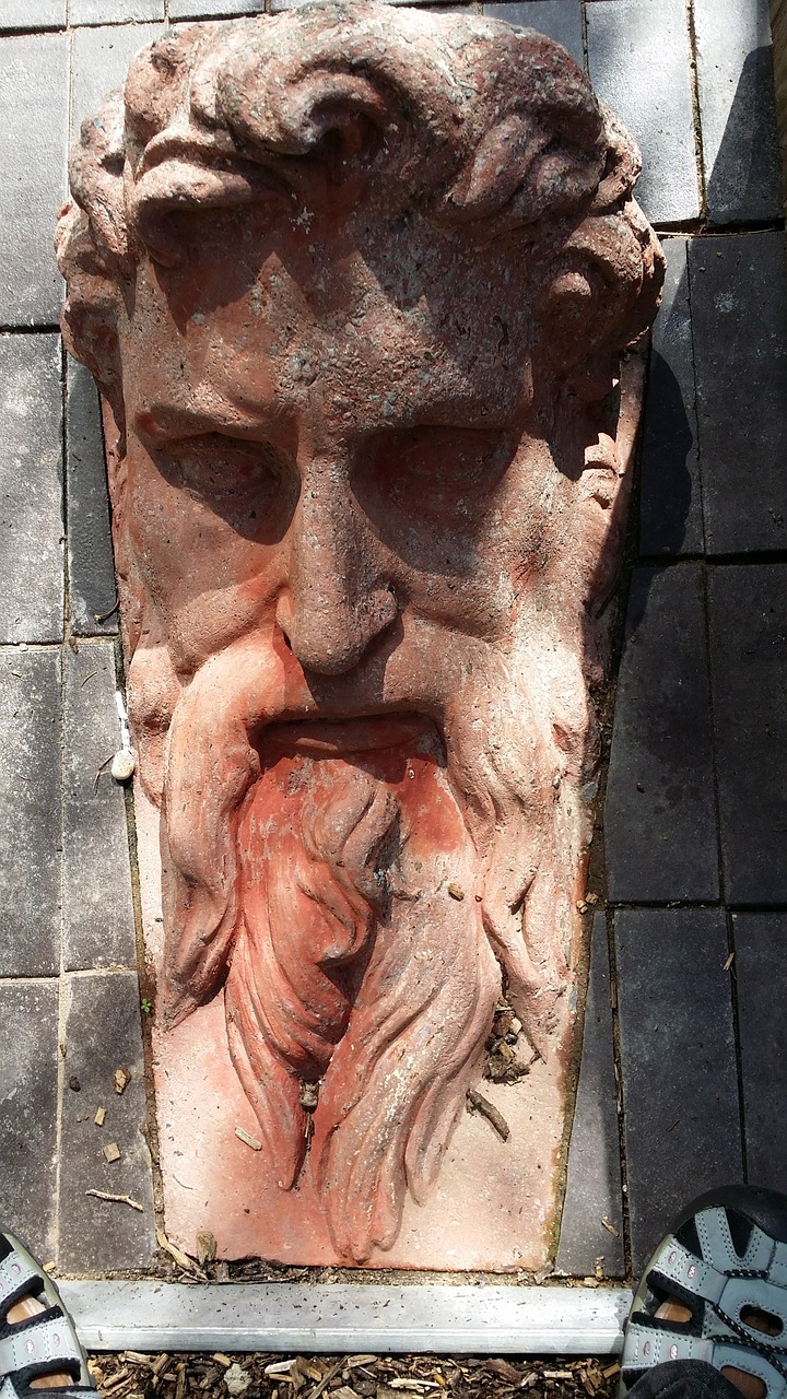 statue bust head