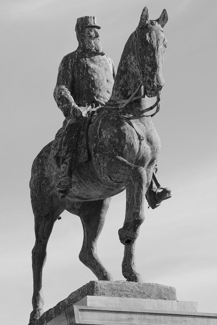 statue leopold ii horse free photo