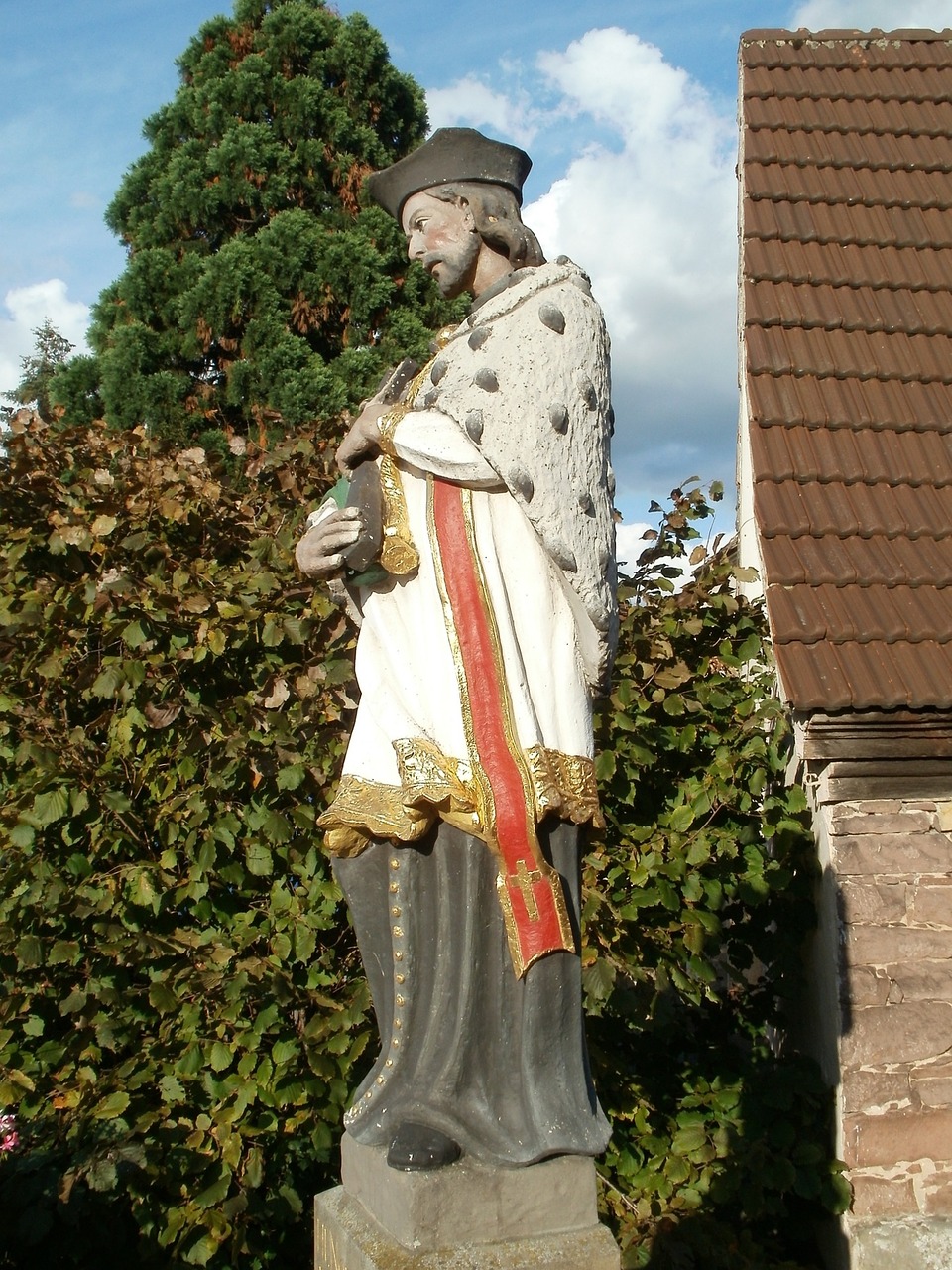 statue martyr st nepomuk free photo