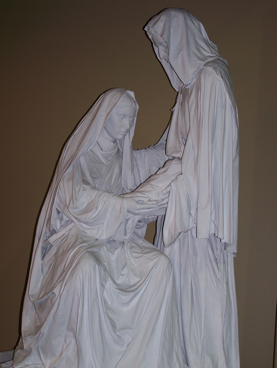 statue mary jesus free photo