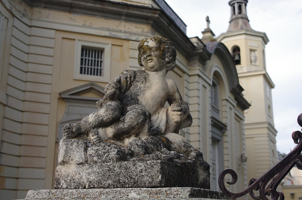 statue of child angel stone free photo