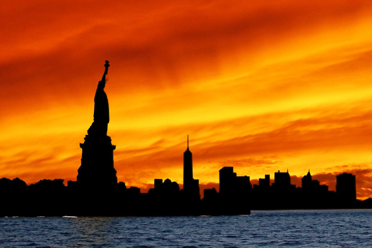 statue of liberty silhouette skyline free photo