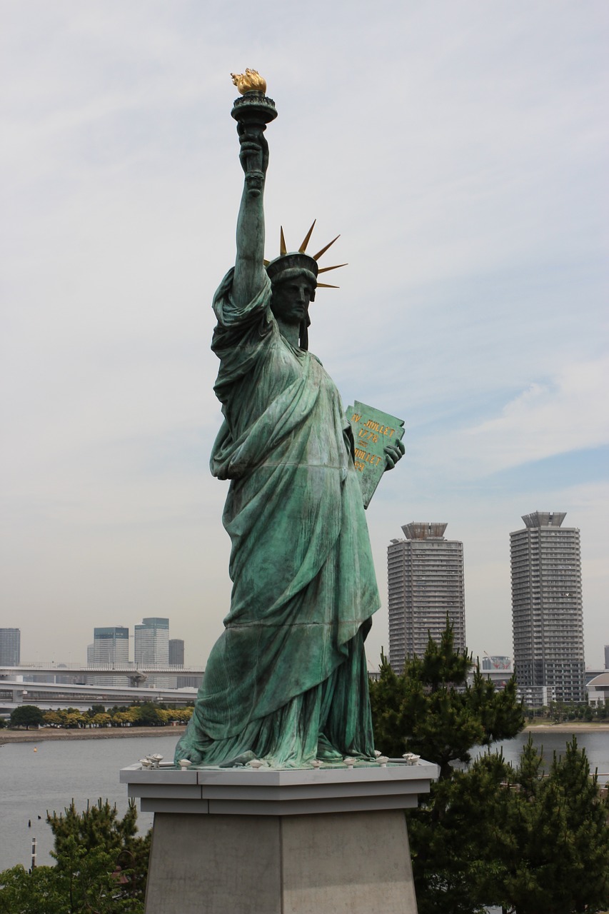 statue of liberty tokyo japan free photo