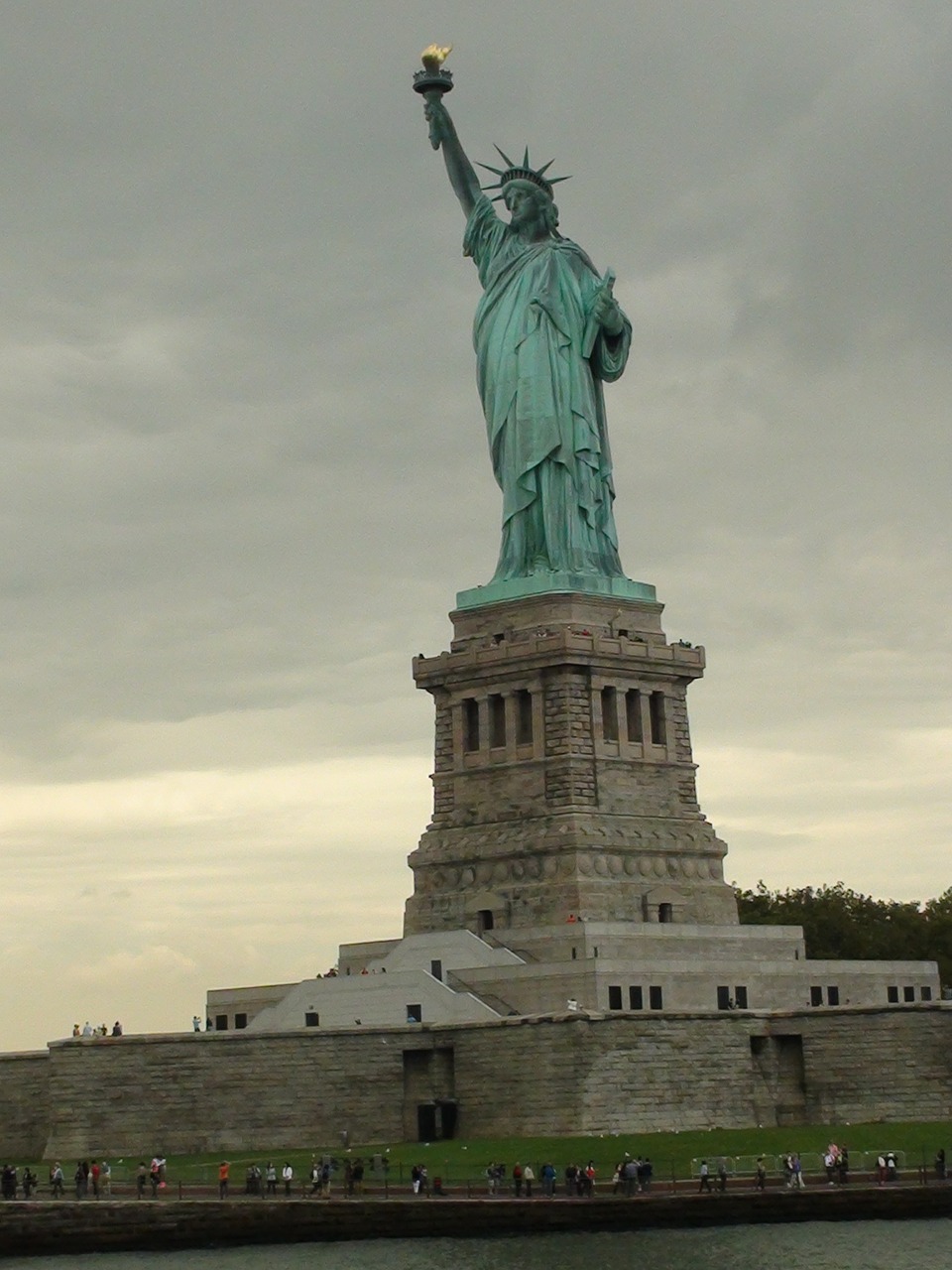 statue of liberty freedom america free photo
