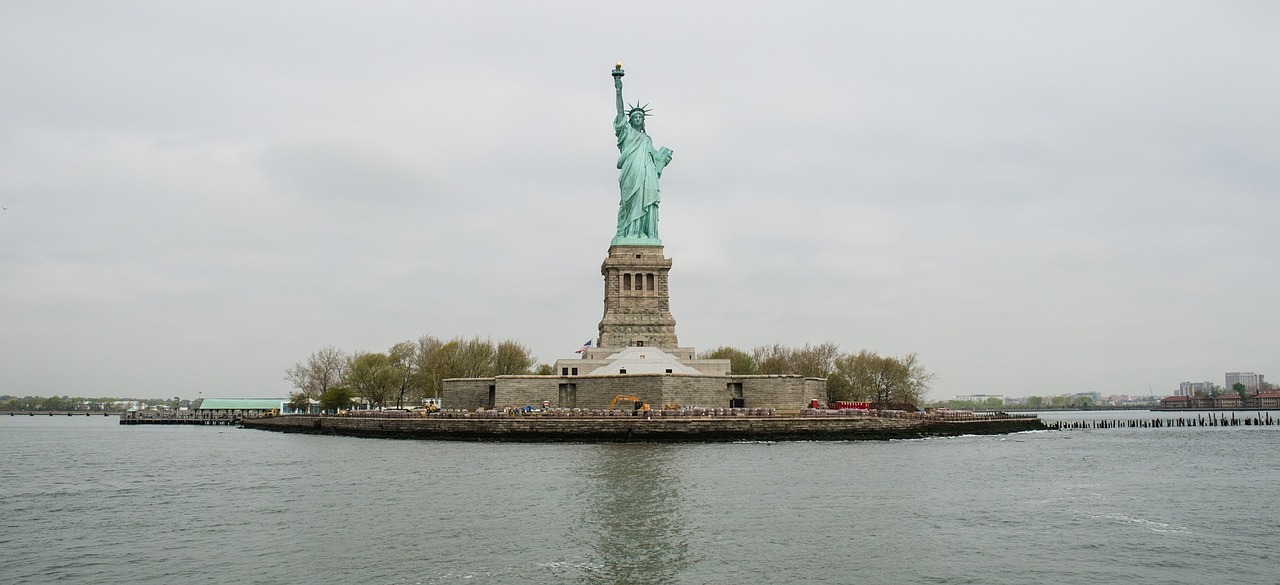 statue of liberty landmark island free photo