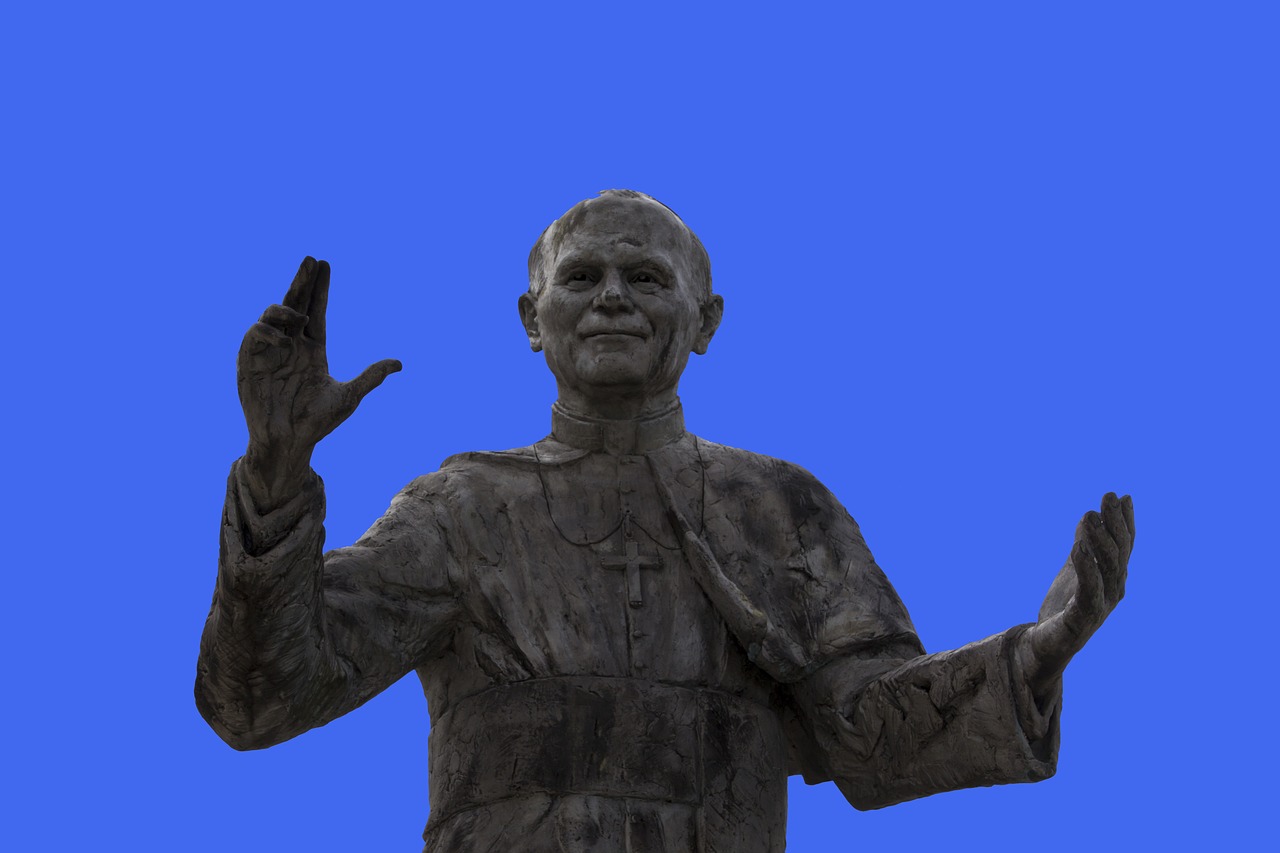 statue of pope john paul ii lyon statue free photo
