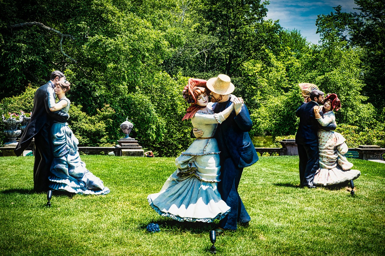 statues garden summer free photo