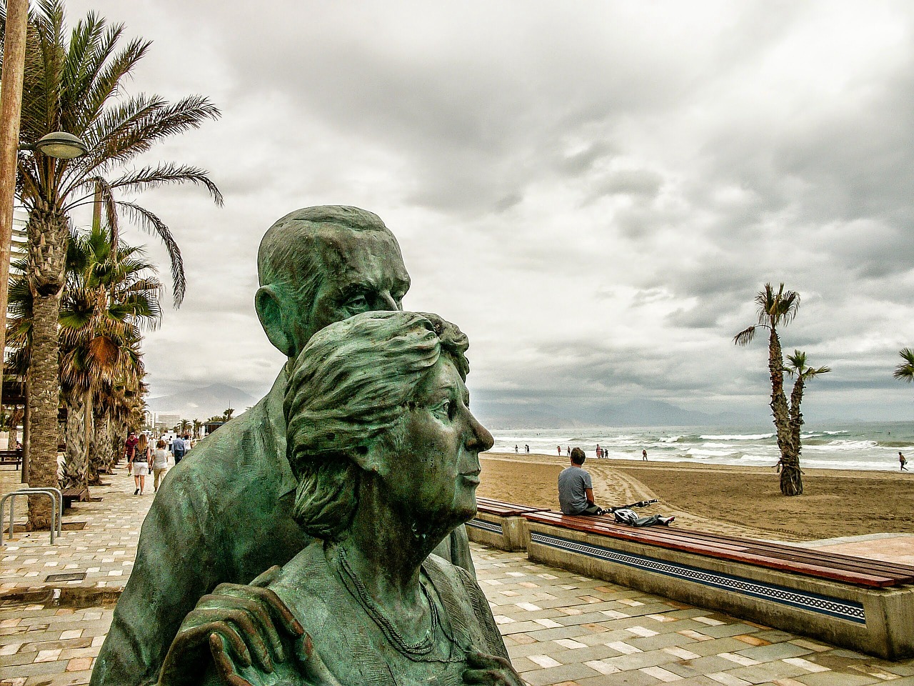 statues alicante mediterranean sea free photo