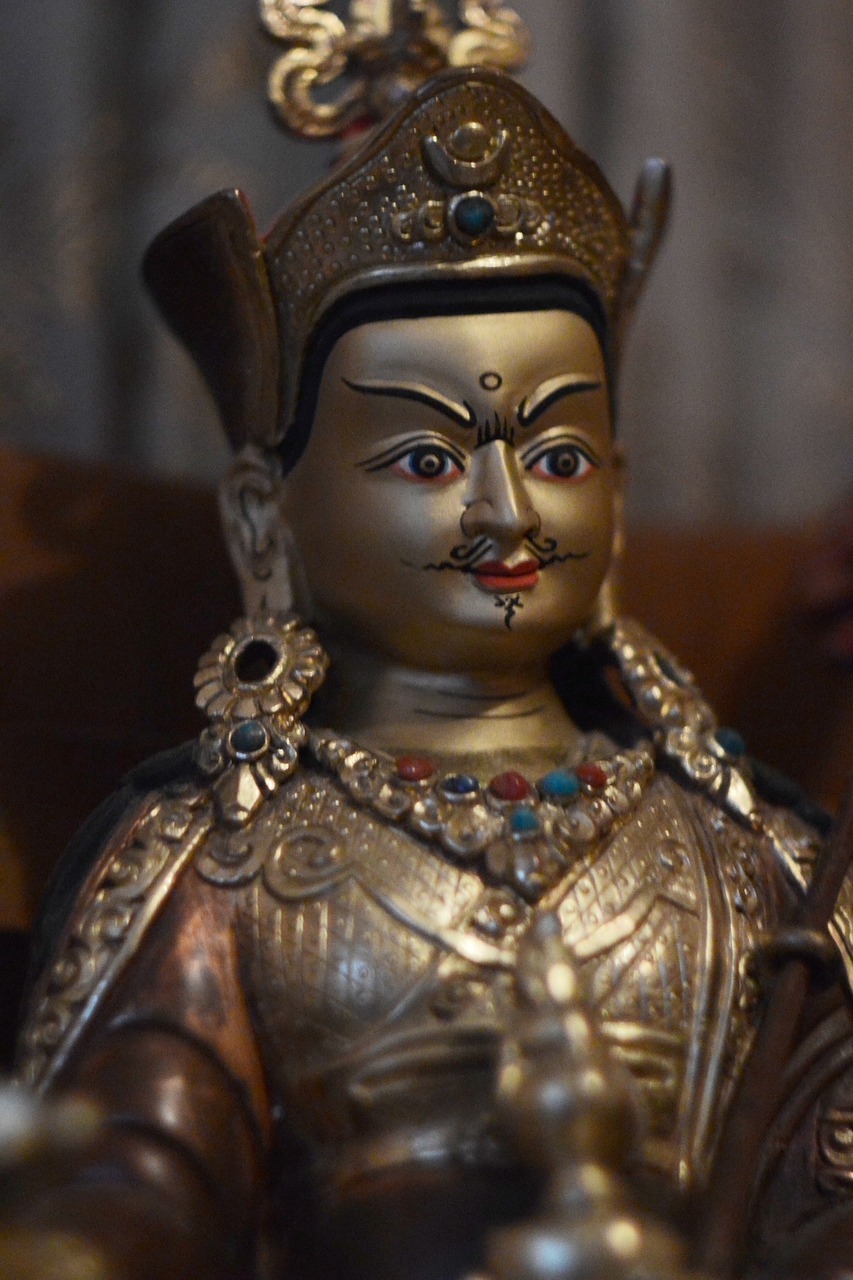 statuette buddhism guru padmasambhava free photo